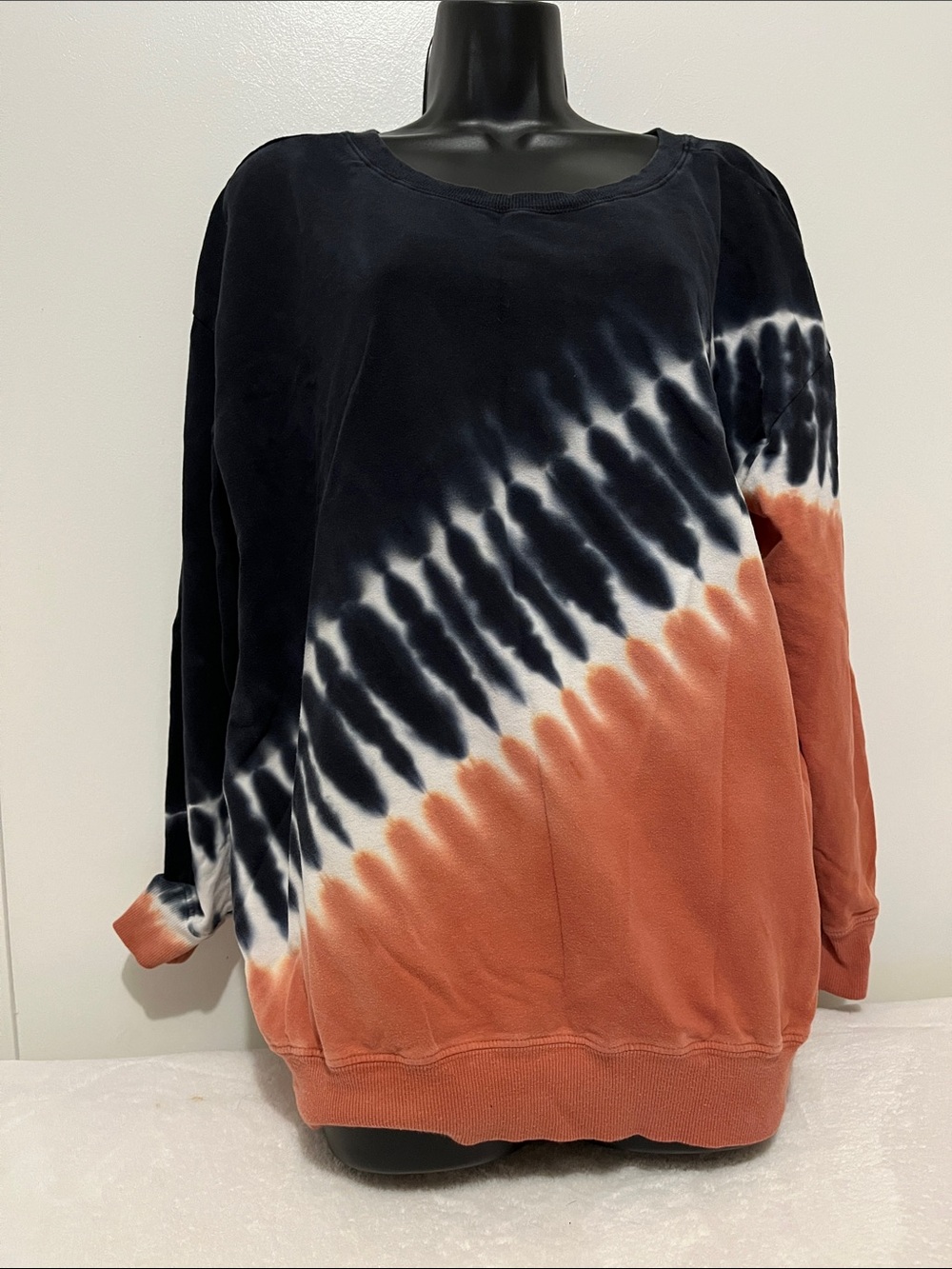torrid Black White Rust Tie-Dye Scoop Neck Sweater Plus Size 00